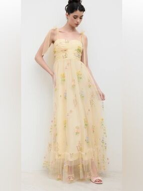 Cider Pale Yellow Floral Maxi Dress
